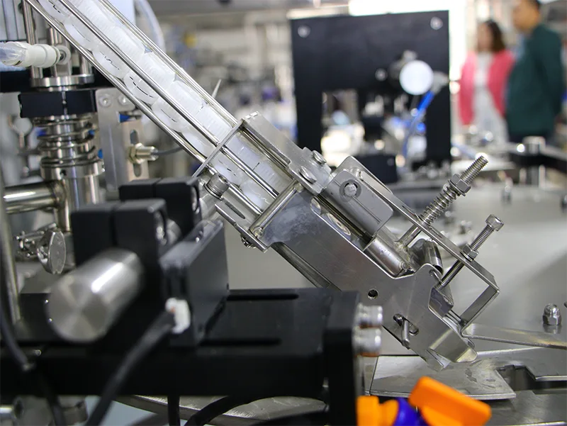 Filling and Capping Integrated Machine