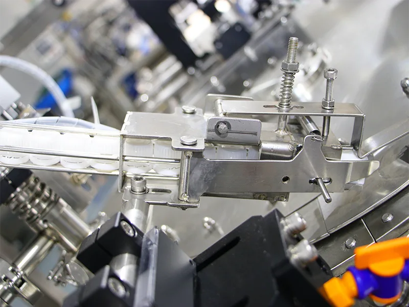Filling and Capping Integrated Machine