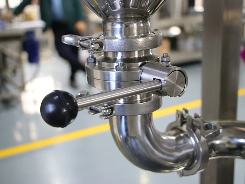 Filling and Capping Integrated Machine